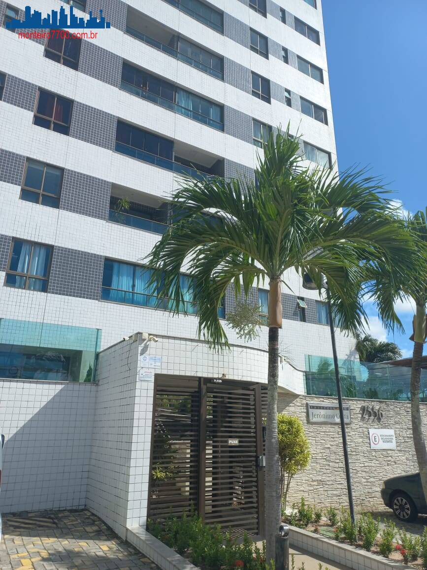 Apartamento à venda com 3 quartos, 85m² - Foto 1