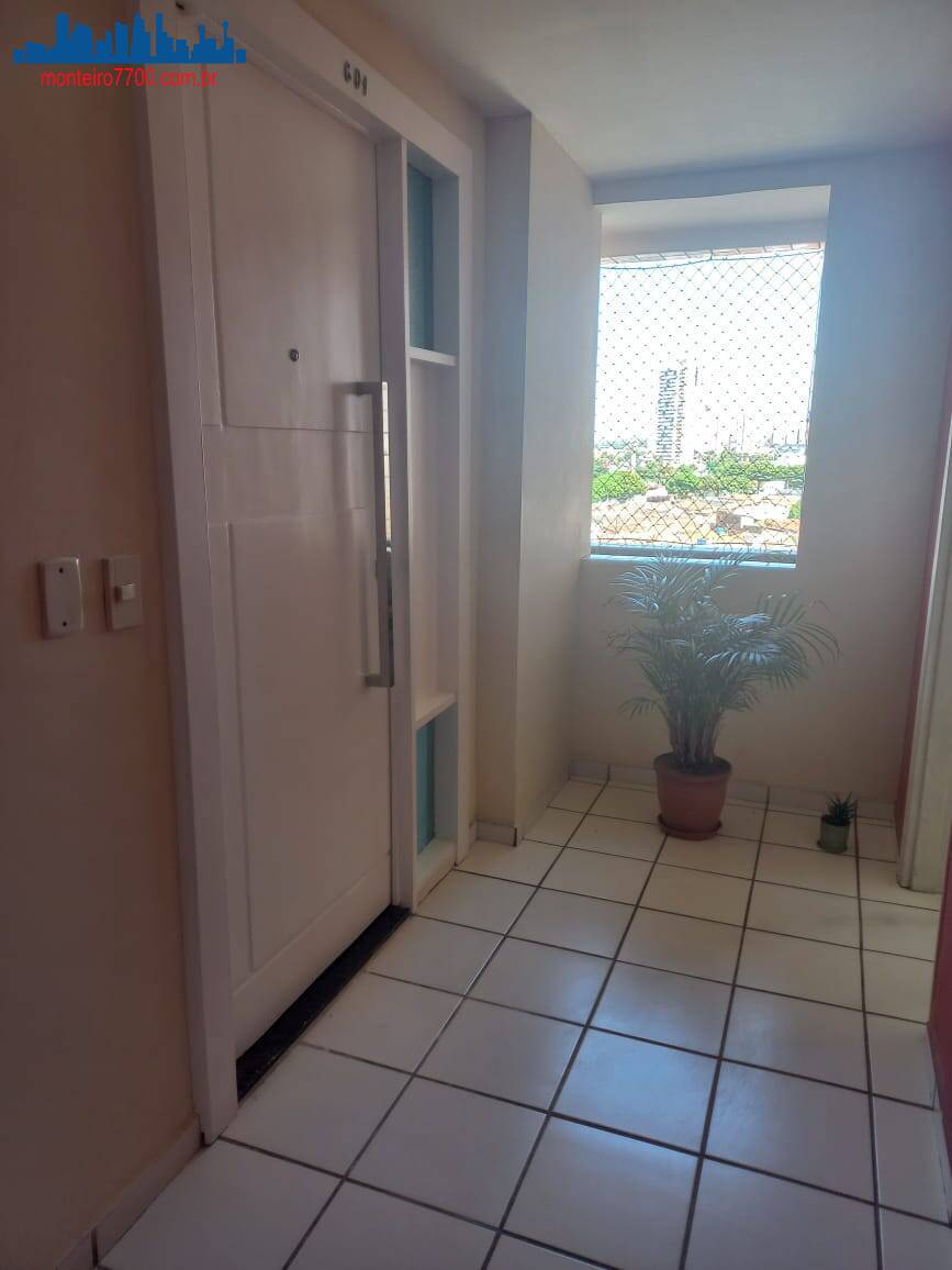 Apartamento à venda com 3 quartos, 92m² - Foto 12