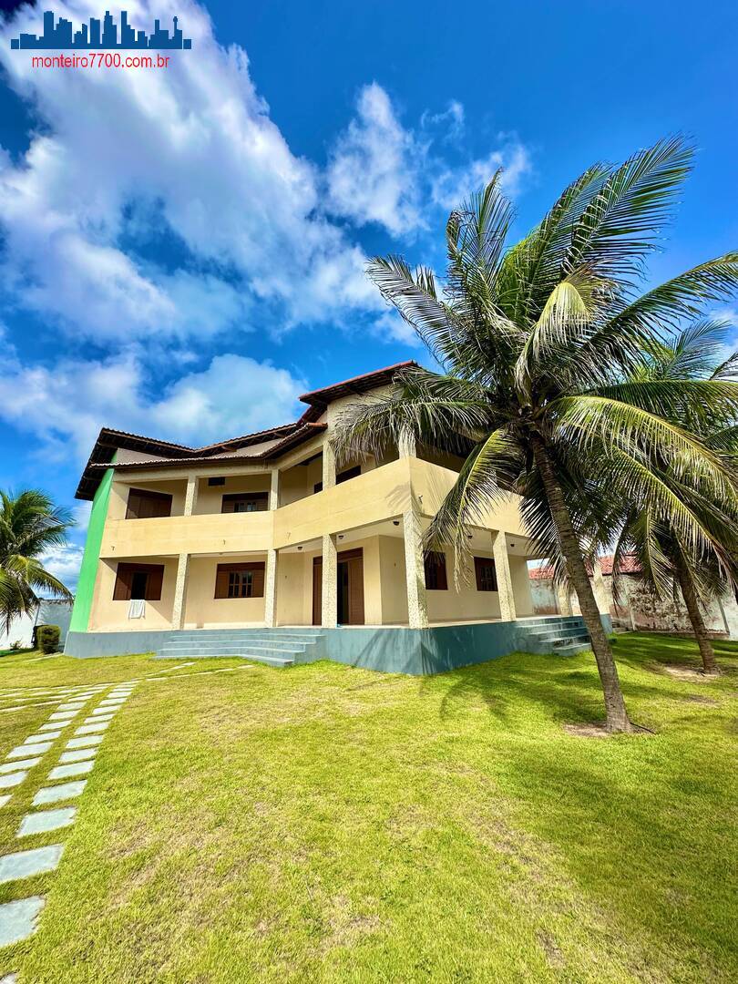 Casa à venda com 5 quartos, 1200m² - Foto 1